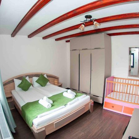 La Coti Villa Tărlungeni Buitenkant foto